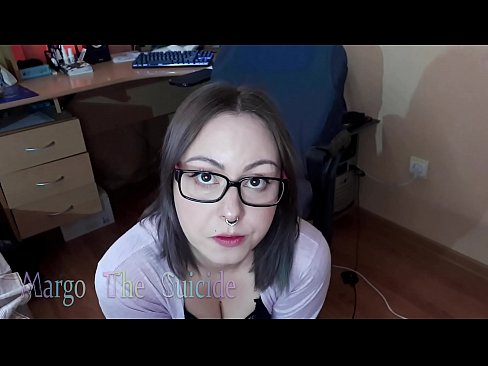 ❤️ Сексуальна дівчина в окулярах глибоко відсмоктує дилдо на камеру ❤️ Якісне порно у нас ️❤